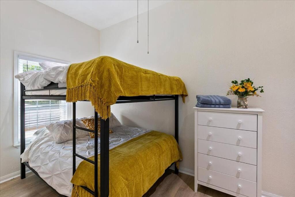 Lucky House - Tranquility In The Middle Of Houston - Tv In Every Room - 300 M2 Экстерьер фото