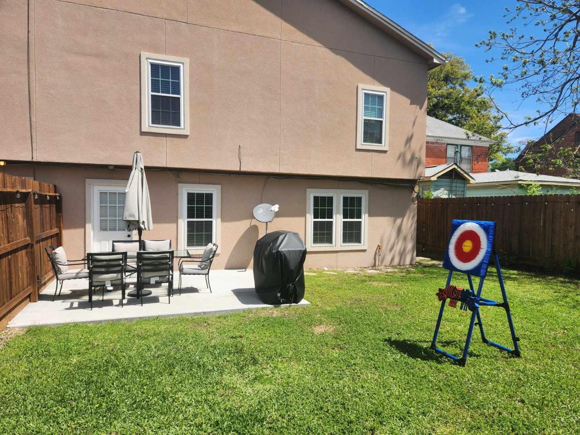 Lucky House - Tranquility In The Middle Of Houston - Tv In Every Room - 300 M2 Экстерьер фото