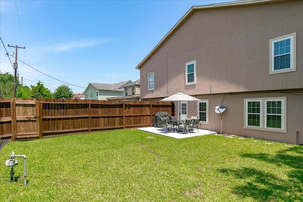 Lucky House - Tranquility In The Middle Of Houston - Tv In Every Room - 300 M2 Экстерьер фото
